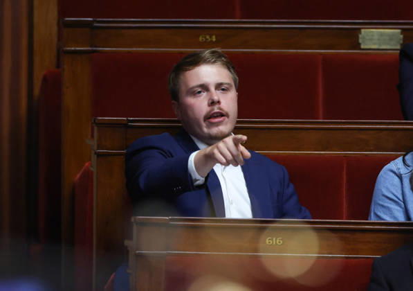 AssembleÌe Nationale - QAG du 6 octobre 2026 Louis Boyard Sà ance des Questions d Actualità s au Gouvernement à l AssembleÌe Nationale à Paris, le 6 octobre 2026. Current Affairs Question Period with the Government at the National Assembly in Paris, October 6, 2026. Copyright: xFabricexChasseryx