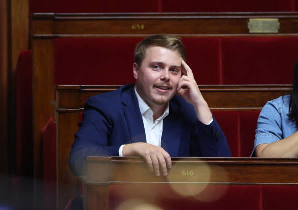 AssembleÌe Nationale - QAG du 6 octobre 2026 Louis Boyard Sà ance des Questions d Actualità s au Gouvernement à l AssembleÌe Nationale à Paris, le 6 octobre 2026. Current Affairs Question Period with the Government at the National Assembly in Paris, October 6, 2026. Copyright: xFabricexChasseryx