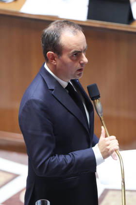 AssembleÌe Nationale - QAG du 6 octobre 2026 Sà bastien Lecornu Sà ance des Questions d Actualità s au Gouvernement à l AssembleÌe Nationale à Paris, le 6 octobre 2026. Current Affairs Question Period with the Government at the National Assembly in Paris, October 6, 2026. Copyright: xFabricexChasseryx