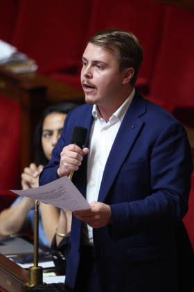 AssembleÌe Nationale - QAG du 6 octobre 2026 Louis Boyard Sà ance des Questions d Actualità s au Gouvernement à l AssembleÌe Nationale à Paris, le 6 octobre 2026. Current Affairs Question Period with the Government at the National Assembly in Paris, October 6, 2026. Copyright: xFabricexChasseryx
