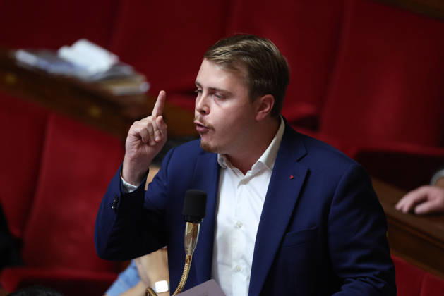 AssembleÌe Nationale - QAG du 6 octobre 2026 Louis Boyard Sà ance des Questions d Actualità s au Gouvernement à l AssembleÌe Nationale à Paris, le 6 octobre 2026. Current Affairs Question Period with the Government at the National Assembly in Paris, October 6, 2026. Copyright: xFabricexChasseryx