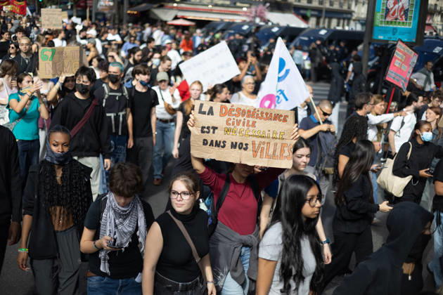 Student Demonstration - Paris RL Protesters hold signs as they take part in a demonstration as part of a nationwide day of actions called by high-school students, joined by unions and teachers, who for days have been demanding better learning conditions in protests punctuated by violent confrontations in Paris on October 6, 2026. Photo by Raphael Lafargue ABACAPRESS.COM Paris France Copyright: xLafarguexRaphael ABACAx