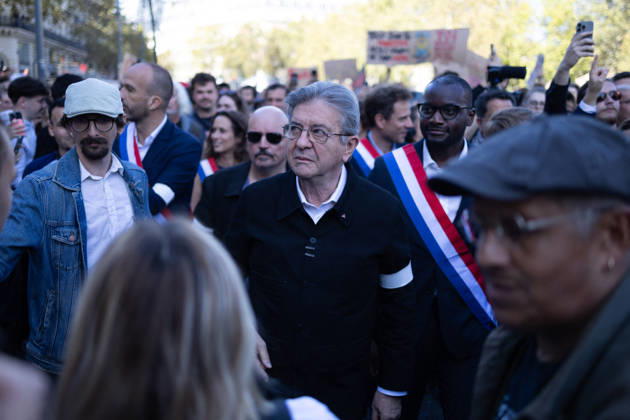 Student Demonstration - Paris RL President of La France Insoumise LFI Jean Luc Melenchon takes part in a demonstration as part of a nationwide day of actions called by high-school students, joined by unions and teachers, who for days have been demanding better learning conditions in protests punctuated by violent confrontations in Paris on October 6, 2026. Photo by Raphael Lafargue ABACAPRESS.COM Paris France Copyright: xLafarguexRaphael ABACAx