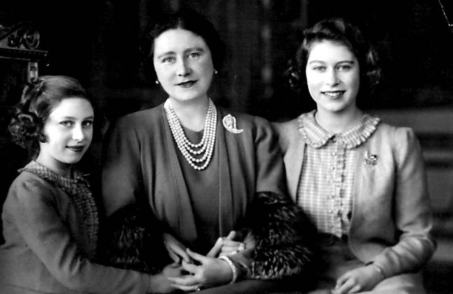 New Portrait -- Queen and Princesses Elizabeth and Margaret Rose. May 01, 1941. (Photo by Marcus Adams).  Copyright: xMarcusxAdamsx 5513-72813757