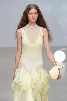 PFW - CFCL Runway A model walks the runway during the CFCL Ready to Wear Fall Winter 2026-2027 fashion show as part of Paris Fashion Week on March 10, 2026 in Paris, France. Photo by Alain-Gil Gonzalez ABACAPRESS.COM Paris France  Copyright: xGonzalezxAlain-Gil ABACAx