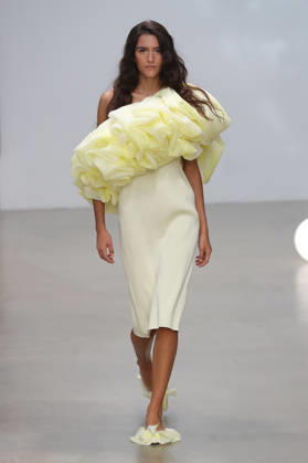 PFW - CFCL Runway A model walks the runway during the CFCL Ready to Wear Fall Winter 2026-2027 fashion show as part of Paris Fashion Week on March 10, 2026 in Paris, France. Photo by Alain-Gil Gonzalez ABACAPRESS.COM Paris France  Copyright: xGonzalezxAlain-Gil ABACAx