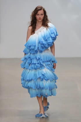 PFW - CFCL Runway A model walks the runway during the CFCL Ready to Wear Fall Winter 2026-2027 fashion show as part of Paris Fashion Week on March 10, 2026 in Paris, France. Photo by Alain-Gil Gonzalez ABACAPRESS.COM Paris France  Copyright: xGonzalezxAlain-Gil ABACAx