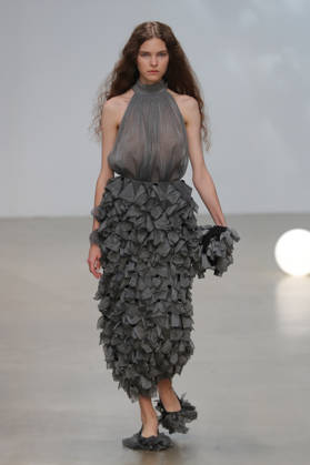PFW - CFCL Runway A model walks the runway during the CFCL Ready to Wear Fall Winter 2026-2027 fashion show as part of Paris Fashion Week on March 10, 2026 in Paris, France. Photo by Alain-Gil Gonzalez ABACAPRESS.COM Paris France  Copyright: xGonzalezxAlain-Gil ABACAx
