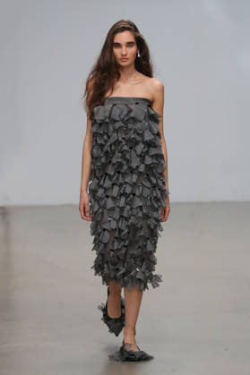 PFW - CFCL Runway A model walks the runway during the CFCL Ready to Wear Fall Winter 2026-2027 fashion show as part of Paris Fashion Week on March 10, 2026 in Paris, France. Photo by Alain-Gil Gonzalez ABACAPRESS.COM Paris France  Copyright: xGonzalezxAlain-Gil ABACAx