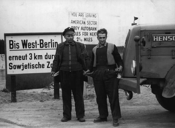 Cold Blockade of Berlin. Lorry drivers have no money left after paying the ex tolls demanded by the soviet authorities. The Berlin authorities have made a grant to the hauliers of £80,000 which is expected to cover the extra tolls for the next fortnight. The three western powers have protested to the Russians over the Berlin road tax increases which range from 100 to eleven hundred per cent and came into force at midnight on Thursday, on the hundred mile East German highway linking Berlin and West Germany. April 2, 1955. (Photo by Paul Popper, Paul Popper Ltd.).  Copyright: xPaulxPopperxLtd.x 5513-76011822