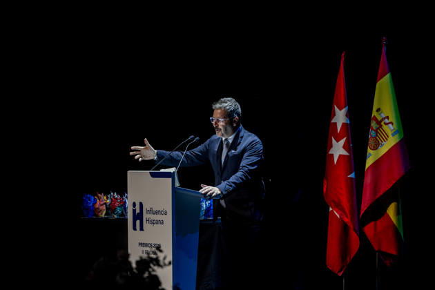 3rd Annual Hispanic Influence Awards Mariano de Paco, the Regional Minister of Culture, Tourism, and Sports for the Community of Madrid, speaks during the 3rd Annual Hispanic Influence Awards ceremony on October 7, 2026, in Madrid, Spain. The main objective of the Hispanic Influence Awards is to recognize excellence, talent, creativity, and leadership of individuals and institutions that strengthen ties within the Spanish-speaking community and promote Hispanic values on a global scale. OCTOBER 7, 2026 HISPANIC INFLUENCE AWARDS SPANISH-SPEAKERS HISPANIC IDENTITY Madrid Madrid, Spain  Copyright: xRicardoxRubiox 7827272