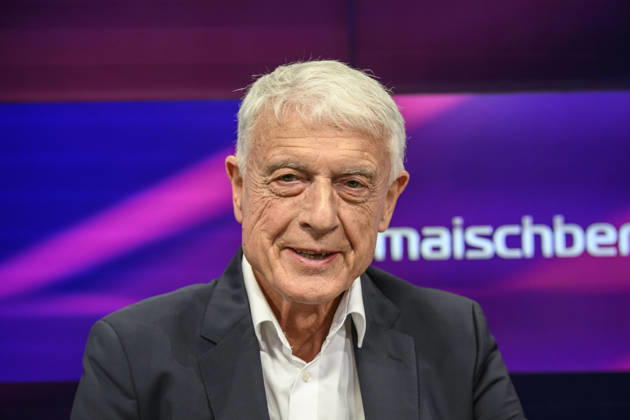 Pictured from left: Werner Sonne, journalist and author, GER, Berlin, studio, guest on Maischberger, political talk show, TV, program, with host Sandra Maischberger, Das Erste, from Adlershof, Am Studio 20, October 7, 2026, Copyright: HMBxMedia UwexKoch