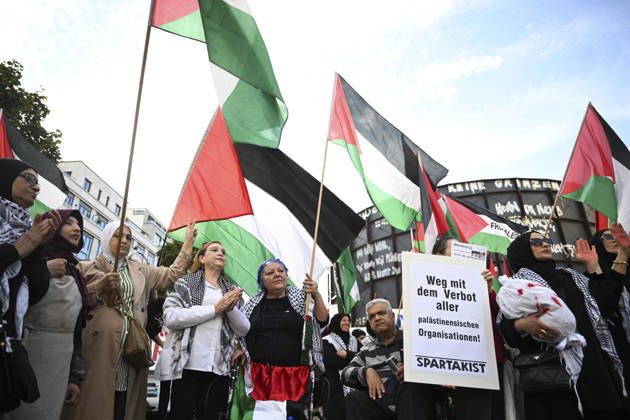 Police in Berlin intervened in demonstrations in support of Palestinians BERLIN, GERMANY - OCTOBER 7: Pro-Palestinian demonstration is held in Berlin, Germany on October 7, 2026. More than a thousand demonstrators gathered at Oranien Square to protest Israeli attack on Gaza and marched toward Hermann Square before police broke up the rally near the Kottbusser Tor subway station, detaining numerous participants. Halil Sagirkaya Anadolu Berlin Germany. Editorial use only. Please get in touch for any other usage.  Copyright: x2026xAnadoluxHalilxSagirkayax