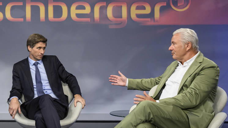 Pictured, from left: Moritz Schularick, economist; Klaus Wowereit, SPD, former Governing Mayor of Berlin; GER, Berlin, studio, guest on *Maischberger*, a political talk show, TV program, hosted by Sandra Maischberger, Das Erste, from Adlershof – At Studio 20, October 7, 2026, Copyright: HMBxMedia UwexKoch