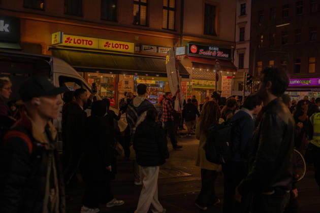 October 7, 2026, Berlin, Germany: Hundereds of pro-palestinian protesters gather in Berlin, Germany, on October 7, 2026. This marks the three-year anniversary of the Hamas led border attacks in Southern Israel. Germany  - ZUMAj167 20261007_zip_j167_026 Copyright: xSvetxJacquelinex