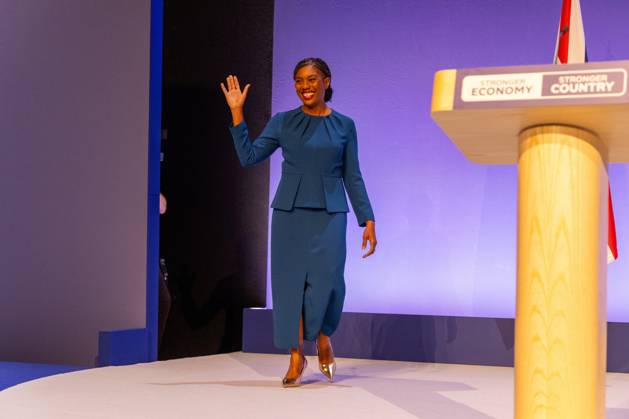 Conservative Party Conference, Day 4, The ICC Birmingham, UK - 07 Oct 2026 Leader of the Conservative Party Kemi Badenoch arrives on stage to give her keynote speech at the International Convention Centre on the final day (day four) of the Conservative Party Conference at the International Convention Centre in Birmingham. The Conservative Party leader, Kemi Badenoch s gives her keynote speech at the International Convention Centre on the final day (day four) of the Conservative Party Conference at the International Convention Centre in Birmingham. The Conservative Party opened its annual conference under the slogan Stronger economy, stronger country Birmingham United Kingdom Copyright: xPhilxLewisx xSOPAxImagesx Phil-Lewis-1456672
