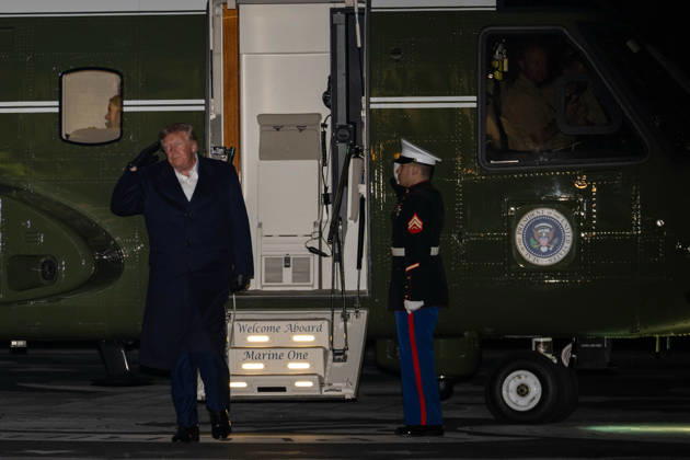 October 8, 2026, Washington, District Of Columbia, United States: President DONALD TRUMP walks across the South Lawn of the White House after arriving aboard Marine One following a trip to San Antonio, Texas, where he attended a campaign rally ahead of the November midterm elections. Washington United States  - ZUMAk206 20261008_znp_k206_008 Copyright: xMattxKaminskyx
