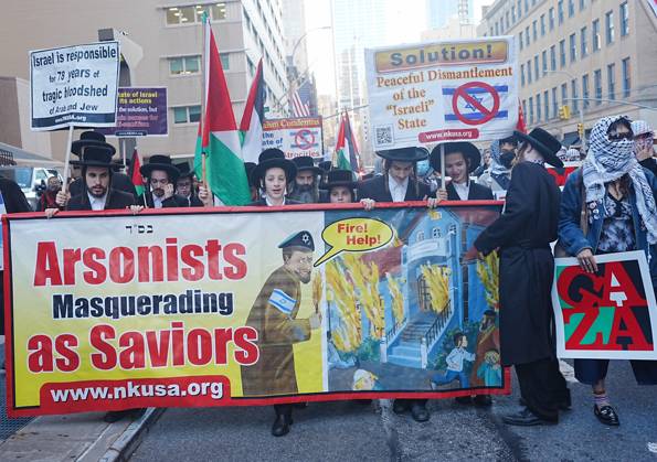 Pro-Palestinians rally outside City Hall NEW YORK, UNITED STATES - OCTOBER 07: Pro-Palestinian Americans rally outside City Hall and march to Union Square in New York, United States, on October 7, 2026, marking the anniversary of the October 7 attacks on Gaza. Selcuk Acar Anadolu New York United States. Editorial use only. Please get in touch for any other usage.  Copyright: x2026xAnadoluxSelcukxAcarx