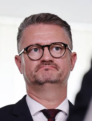 Thuringian State Parliament Statement by Minister-President Mario Voigt (CDU), October 7, 2026, Erfurt, Thuringian State Parliament; Minister of Education, Science, and Culture Christian Tischner (CDU)
