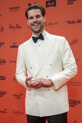 ABB ABOUTYOU Paul Bunne as a guest on the Orange Carpet at the ABOUT YOU Opera Fashion Show at the Admiralspalast on October 7, 2026, in Berlin, Germany