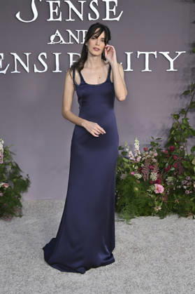 Stacy Martin at the premiere of the movie *Sense and Sensibility* at the United Theater in Los Angeles, October 7, 2026 Foto:xD.xStarbuckx xFuturexImagex sensuality_6035