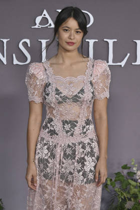 Sonia Mena at the premiere of the movie *Sense and Sensibility* at the United Theater in Los Angeles, October 7, 2026 Foto:xD.xStarbuckx xFuturexImagex sensuality_6040
