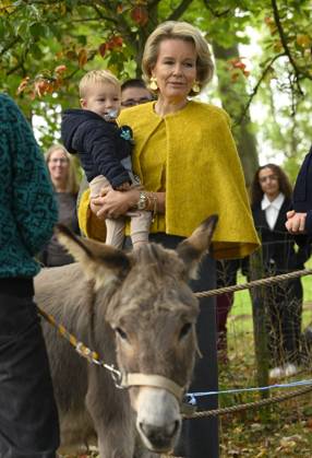 Queen Mathilde Visits Winners Of the 2026 Queen Mathilde Prize GREZ-DOICEAU, BELGIUM - OCTOBER 08: Queen Mathilde of Belgium pictured visiting two organizations that won the 2026 Queen Mathilde Prize : Vzw Alba, on October 08, 2026 in Grez-Doiceau, Belgium, 08 10 2026 Grez-Doiceau Belgium  Copyright: xPhilipxReynaersx
