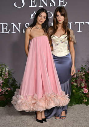 ˜Sense and Sensibility™ Los Angeles Premiere Esme Creed-Miles and Daisy Edgar-Jones arriving at the Sense and Sensibility Los Angeles premiere held at the United Theatre in Los Angeles, Ca. on October 7, 2026. Los Angeles United Theatre California USA Copyright: xStarbuck xAFF-USA.COMx