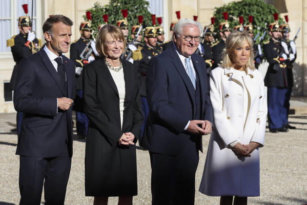 NEWS : Visite d Etat de Frank-Walter Steinmeier - Paris - 08 10 2026 Accueil de Frank-Walter Steinmeier, Prà sident de la Rà publique fà dà rale d Allemagne et de Elke Budenbender par Emmanuel Macron, Prà sident de la Rà publique et Brigitte Macron ce jeudi 8 octobre au palais de l™Elysà e ParisFrance Copyright: xMichtofx