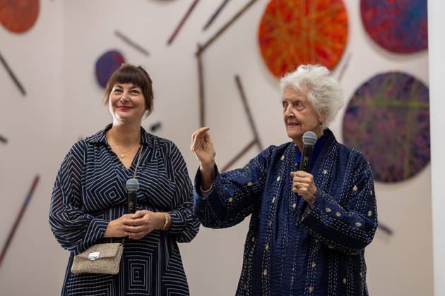 Exhibition Au Dela by Sheila Hicks PHOTOPQR VOIX DU NORD FLORENT MOREAU October 8, 2026, Lille October 8, 2026, Artist Sheila Hicks at the Palais des Beaux-Arts, where she is presenting her exhibition Beyond PHOTO FLORENT MOREAU LA VOIX DU NORD LILLE, FRANCE, OCTOBER 8, 2026 Sheila Hicks – Beyond exhibition at the Palais des Beaux Arts in Lille The internationally renowned American artist presents a new installation in the museum’s atrium, exploring textile fiber through monumental works created especially for the space HAUTS-DE-FRANCE, France Copyright: xPHOTOPQR VOIXxDUxNORD MAXPPPxFLORENTxMOREAUx 20261008VDN9611 20261008VDN9611