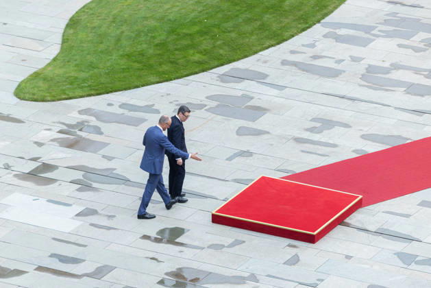 Chancellor Merz Welcomes British Prime Minister Burnham Germany, Berlin, October 8, 2026 Chancellor Friedrich Merz (CDU) welcomes Andrew Burnham, Prime Minister of the United Kingdom of Great Britain and Northern Ireland, on his inaugural visit to the Federal Chancellery