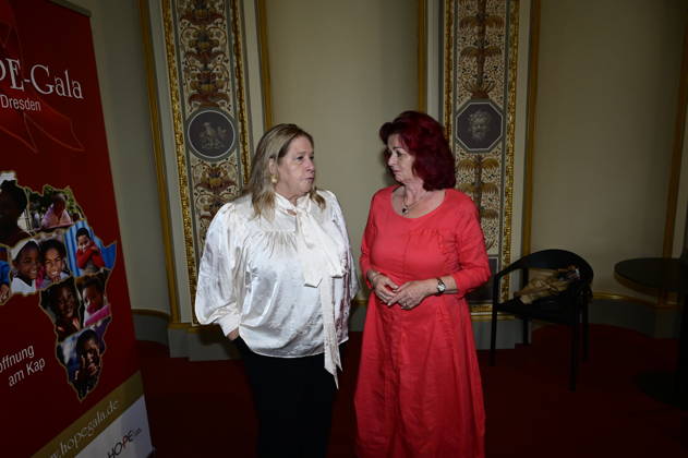 Kathy Kelly and Viola Klein at the press conference and presentation of the 16th HOPE Award for the 18th HOPE Gala in Dresden at the Schauspielhaus Dresden, Dresden, October 8, 2026 Copyright: xMatthiasxWehnertx