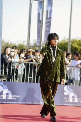 red carpet at Seoul Drama Awards in South Korea Japanese singer and actor Jin Akanishi poses for photos on the red carpet during the 21st Seoul International Drama Awards in Seoul, South Korea, on October 08, 2026. Seoul South Korea Copyright: xMatrixxImages JungxUi-Chelx