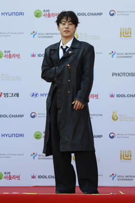 red carpet at Seoul Drama Awards in South Korea South Korean actor Koo Kyo-hwan poses for photos on the red carpet during the 21st Seoul International Drama Awards in Seoul, South Korea, on October 08, 2026. Seoul South Korea Copyright: xMatrixxImages JungxUi-Chelx