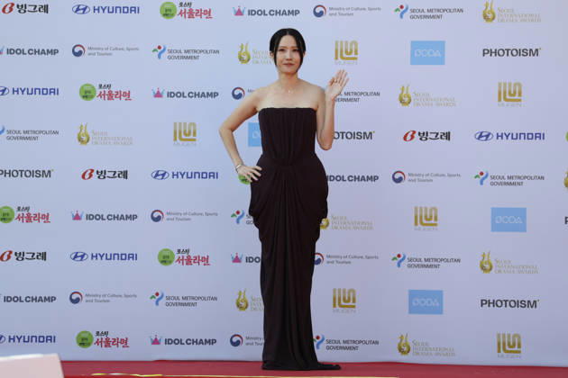 red carpet at Seoul Drama Awards in South Korea Producer Phoebe Ma poses for photos on the red carpet during the 21st Seoul International Drama Awards in Seoul, South Korea, on October 08, 2026. Seoul South Korea  Copyright: xMatrixxImages JungxUi-Chelx