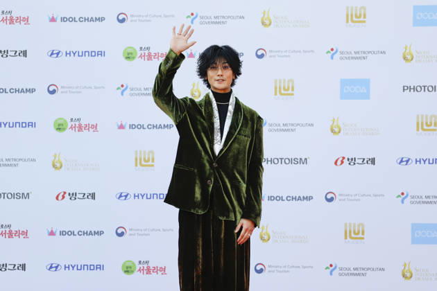 red carpet at Seoul Drama Awards in South Korea Japanese singer and actor Jin Akanishi poses for photos on the red carpet during the 21st Seoul International Drama Awards in Seoul, South Korea, on October 08, 2026. Seoul South Korea  Copyright: xMatrixxImages JungxUi-Chelx
