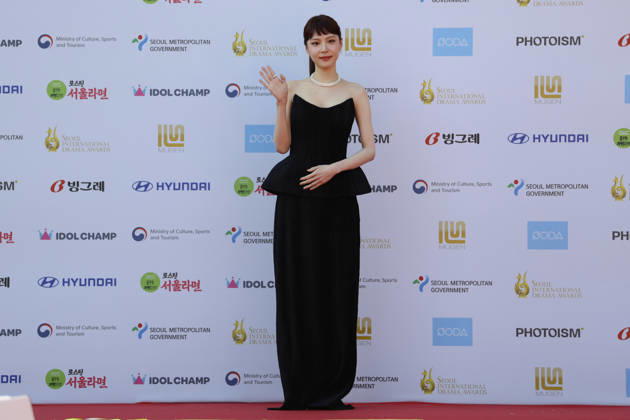 red carpet at Seoul Drama Awards in South Korea South Korean actress Lee Yul-eum poses for photos on the red carpet during the 21st Seoul International Drama Awards in Seoul, South Korea, on October 08, 2026. Seoul South Korea  Copyright: xMatrixxImages JungxUi-Chelx
