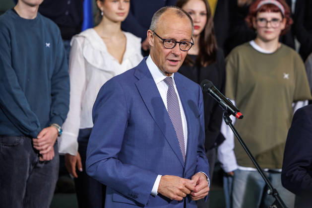 Exchange of the instruments of ratification of the Kensington Treaty by Federal Chancellor Friedrich Merz (CDU) and the Prime Minister of the United Kingdom of Great Britain and Northern Ireland, Andrew Burnham Exchange of the instruments of ratification of the Kens