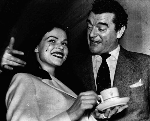 Miss. Laya Raki and Mr. Jack Hawkins who arrived an route to New Zealand to play in the film The Seekers . January 2, 1954. (Photo by Bert Power Fairfax Media).  Copyright: xx 5513-81308382
