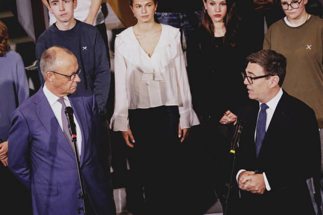 L R Friedrich Merz, CDU, Chancellor of Germany, and Andrew Burnham, Prime Minister of the United Kingdom, photographed during a press conference in Berlin, October 8, 2026, Berlin, Germany Copyright: xFlorianxGaertnerx