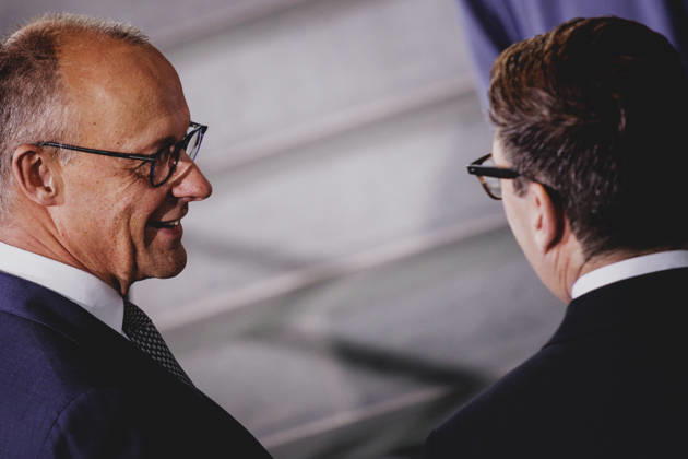 L R Friedrich Merz, CDU, Chancellor of Germany, and Andrew Burnham, Prime Minister of the United Kingdom, photographed during a press conference in Berlin, October 8, 2026, Berlin, Germany Copyright: xFlorianxGaertnerx