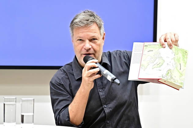 Frankfurt Book Fair 2026: Author Robert Habeck on October 8, 2026, at the Frankfurt Book Fair 20261008MWI152884