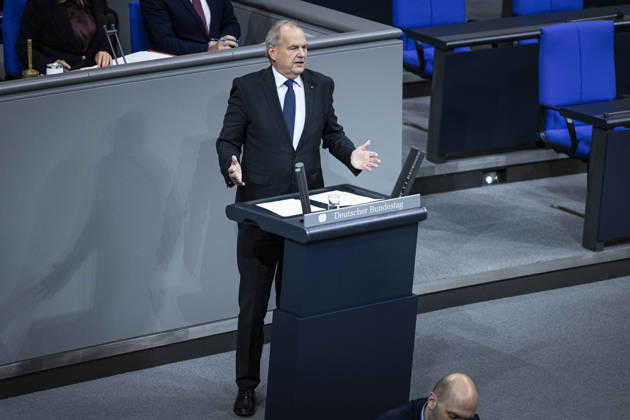 Fritz Guentzler of the CDU CSU speaks in the Bundestag about the 2027 Income Tax Reform Act in Berlin, October 8, 2026, Berlin, Germany Copyright: xRubyxTilkornx