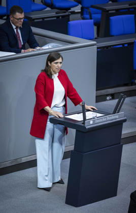 Katherina Beck, a management consultant specializing in sustainability for Alliance 90 The Greens, speaks in the Bundestag in Berlin on October 8, 2026, Berlin, Germany Copyright: xRubyxTilkornx