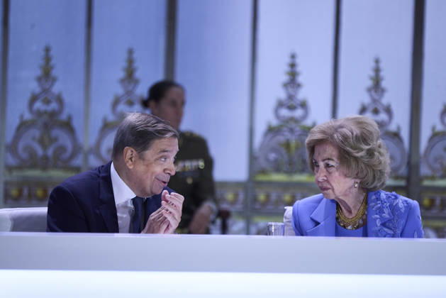 October 8, 2026, Madrid, Madrid, Spain: QUEEN SOFIA attends Mapfre Foundation Social awards Madrid Spain  - ZUMAc260 20261008_zep_c260_007 Copyright: xMikexChicorrox