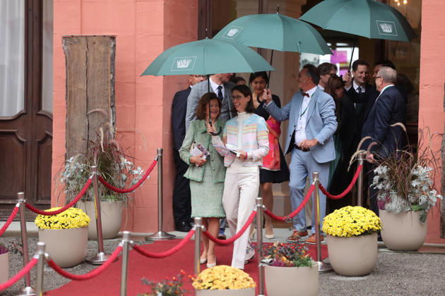 Queen Silvia of Sweden Visits Mainau Island, Konstanz, Mainau, October 8, 2026 Her Majesty Queen Silvia of Sweden visits Mainau Island near Konstanz in Baden-Württemberg, Germany Copyright: xMatthiasxGränzdörferx