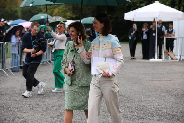 Queen Silvia of Sweden Visits Mainau Island, Konstanz, Mainau, October 8, 2026 Her Majesty Queen Silvia of Sweden visits Mainau Island near Konstanz in Baden-Württemberg, Germany Copyright: xMatthiasxGränzdörferx
