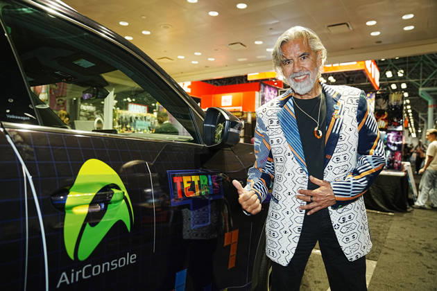 October 8, 2026, New York, New York, USA: Video game designer and Tetris co-founder HENK ROGERS at 2026 New York Comic Con at the Javits Center on October 8, 2026 in New York. HENK ROGERS is on had to welcome the next evolution of Tetris as it moves into the dashboard of a 2027 Volkswagen Atlas. Volkswagen is bringing Tetris to its vehicles through AirConsole, an in car gaming platform that turns the vehicle s infotainment screen into a gaming display, with smartphones serving as the controllers. The games are designed to be played while the vehicle is parked, creating a new kind of entertainment experience inside the car. New York USA - ZUMAb148 20261008_zap_b148_018 Copyright: xBryanxSmithx
