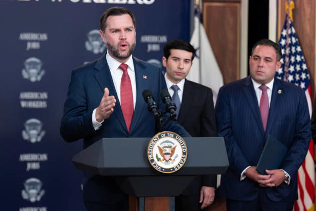 JD Vance During Immigration Program Announcement - Washington Vice President JD Vance gives remarks during an announcement in the South Court Auditorium of the Eisenhower Executive Office Building at the White House in Washington, DC, US, on Thursday, Oct. 8, 2026. The Trump administration said Thursday that it would suspend an immigration program for multiple tech firms, including Microsoft Corp., alleging widespread abuse of a worker visa system. Photo by Aaron Schwartz Pool ABACAPRESS.COM Washington District of Columbia Copyright: xPool ABACAx