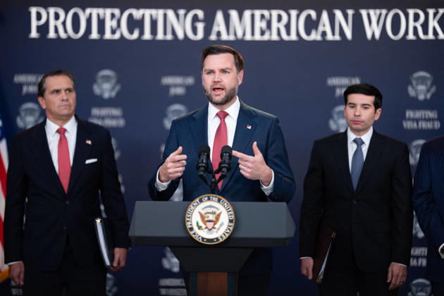JD Vance During Immigration Program Announcement - Washington Vice President JD Vance gives remarks during an announcement in the South Court Auditorium of the Eisenhower Executive Office Building at the White House in Washington, DC, US, on Thursday, Oct. 8, 2026. The Trump administration said Thursday that it would suspend an immigration program for multiple tech firms, including Microsoft Corp., alleging widespread abuse of a worker visa system. Photo by Aaron Schwartz Pool ABACAPRESS.COM Washington District of Columbia Copyright: xPool ABACAx